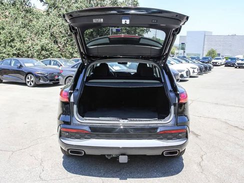 Used 2025 Audi Q5 Prestige AWD/4WD image 25