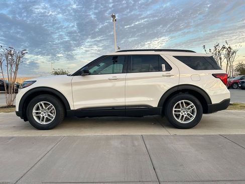 New 2026 Ford Explorer Active w/ Active Comfort Package image 56