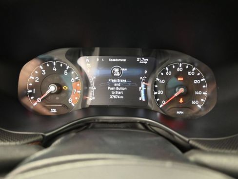 Used 2025 Jeep Compass Trailhawk AWD/4WD image 34