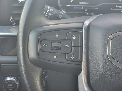 Used 2024 GMC Sierra 1500 SLE image 32