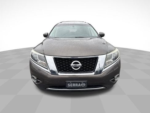 Used 2016 Nissan Pathfinder SL image 2