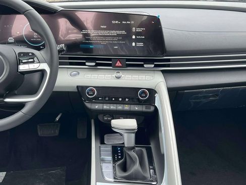 New 2026 Hyundai Elantra Limited FWD image 29