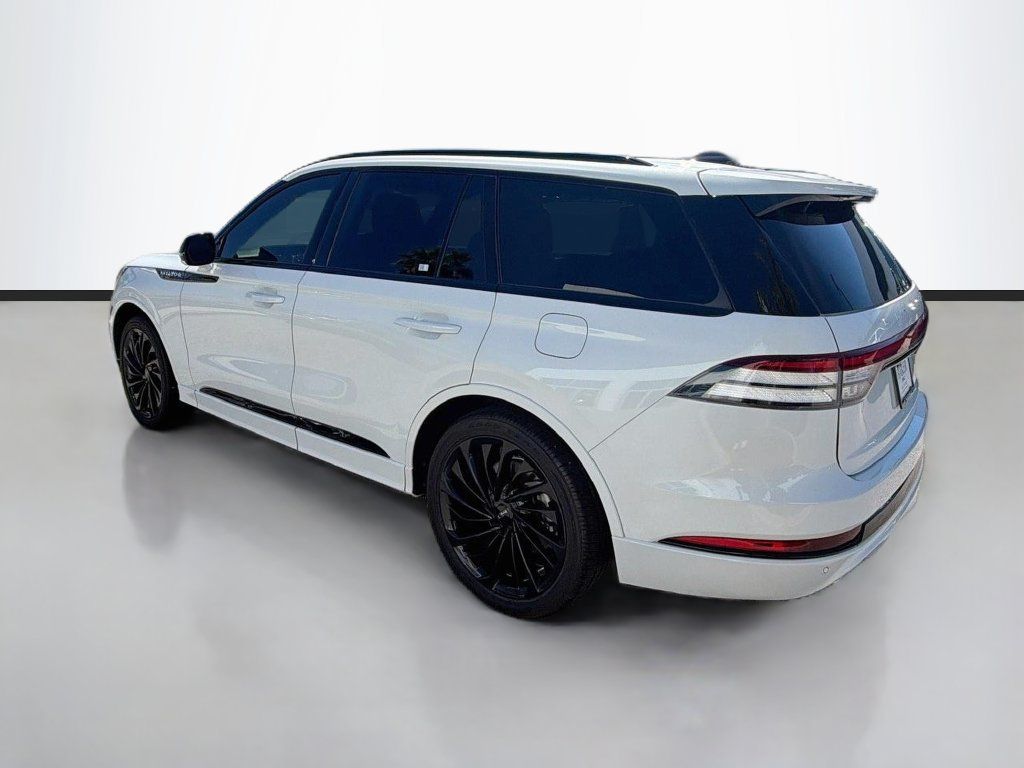 Used 2025 Lincoln Aviator Reserve w/ Luxury Package RWD image 7