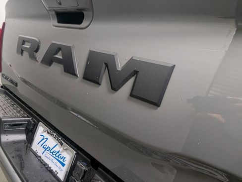 New 2026 RAM 2500 Laramie AWD/4WD image 9