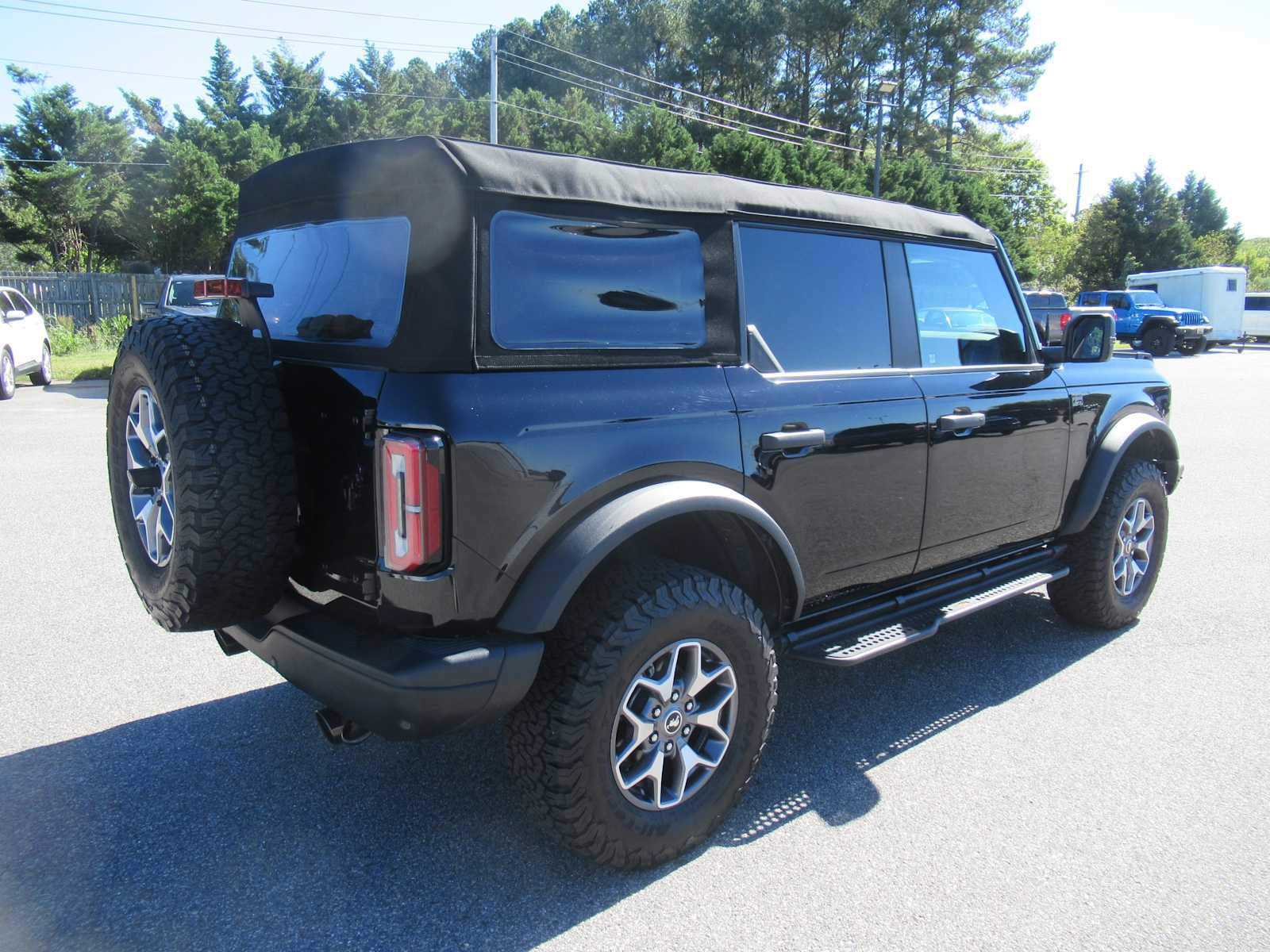 Used 2024 Ford Bronco Badlands AWD/4WD image 5
