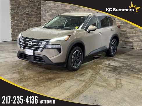 Certified 2025 Nissan Rogue SV image 1