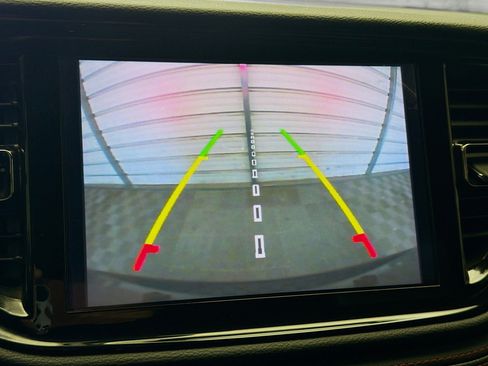 Used 2022 Dodge Durango R/T RWD image 17