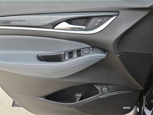 Used 2020 Buick Enclave Essence w/ Sound and Sites Package image 12