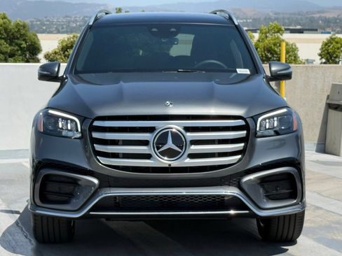 New 2026 Mercedes-Benz GLS 580 4MATIC image 4