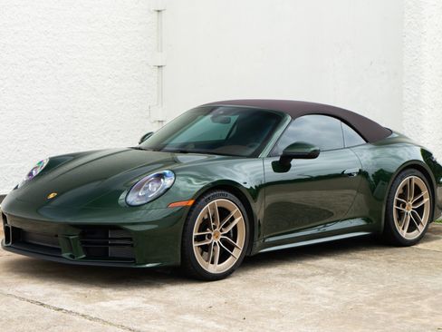 Used 2026 Porsche 911 Carrera S RWD image 5