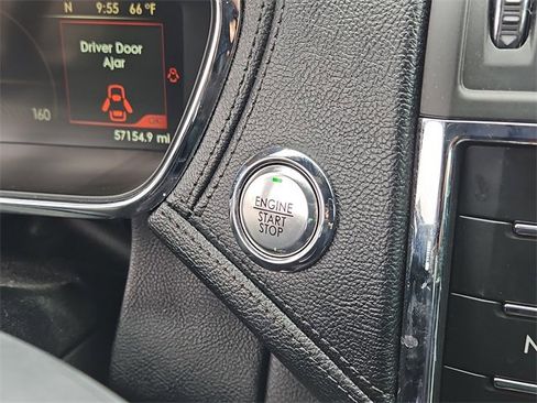 Used 2018 Lincoln Continental Reserve image 28