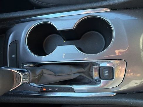 Used 2023 Chevrolet Malibu LT image 28