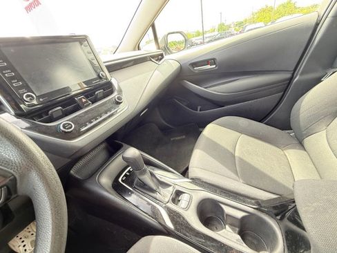 Used 2021 Toyota Corolla LE w/ Carpet Mat Package (TMS) FWD image 26