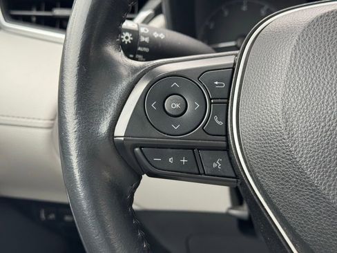 Used 2023 Toyota Corolla Cross LE w/ Moonroof Package image 33
