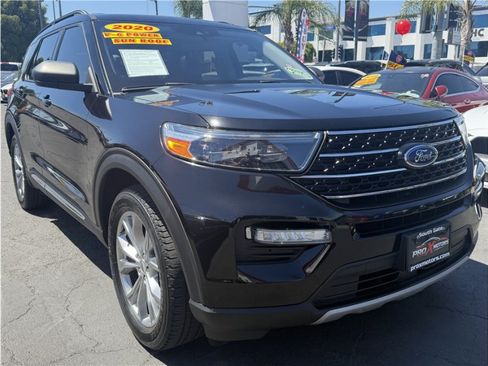 Used 2020 Ford Explorer XLT w/ Equipment Group 202A AWD/4WD image 8