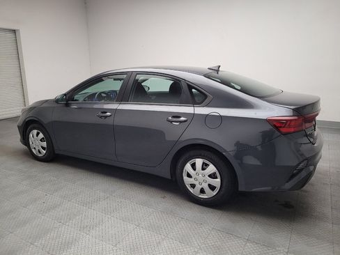 Used 2022 Kia Forte Sedan FWD image 3