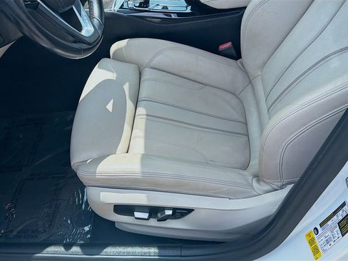 Used 2021 BMW 530i w/ Premium Package RWD image 18