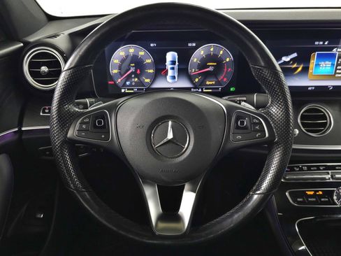 Used 2017 Mercedes-Benz E 300 4MATIC image 19