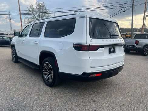 Used 2024 Jeep Wagoneer L Series II image 20