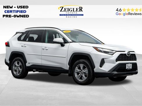 Certified 2025 Toyota RAV4 LE AWD/4WD image 1