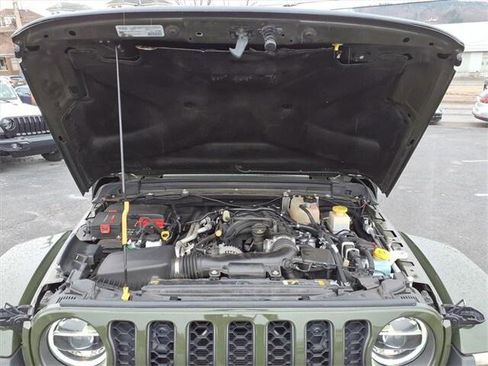 Certified 2022 Jeep Gladiator Mojave w/ LED Lighting Group image 9