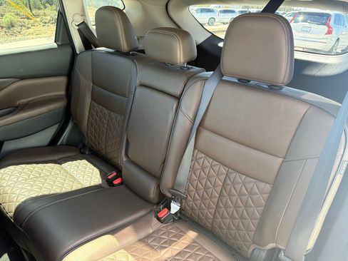 Used 2020 Nissan Murano Platinum w/ Cargo Package AWD/4WD image 22