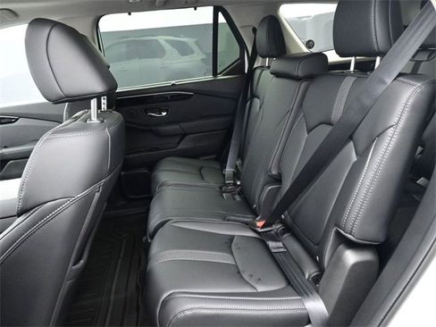 New 2025 Honda Pilot Touring image 10