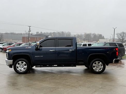 Used 2020 Chevrolet Silverado 3500 LTZ w/ LTZ Premium Package image 3