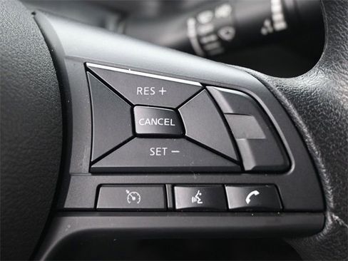 Used 2025 Nissan Sentra S image 16