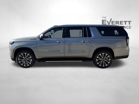 New 2026 Chevrolet Suburban High Country w/ Sun And Tow Package image 10