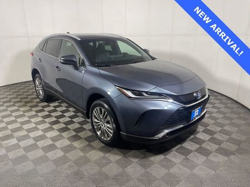 Used 2023 Toyota Venza XLE AWD/4WD image 1