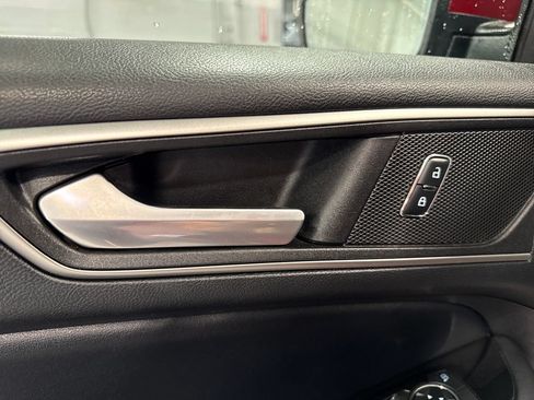Used 2017 Ford Edge SEL w/ Equipment Group 201A AWD/4WD image 31