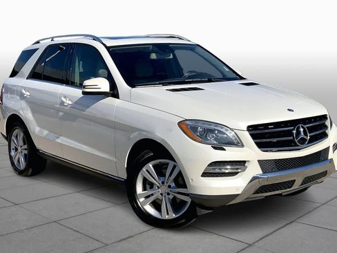 Used 2013 Mercedes-Benz ML 350 BlueTEC 4MATIC image 2