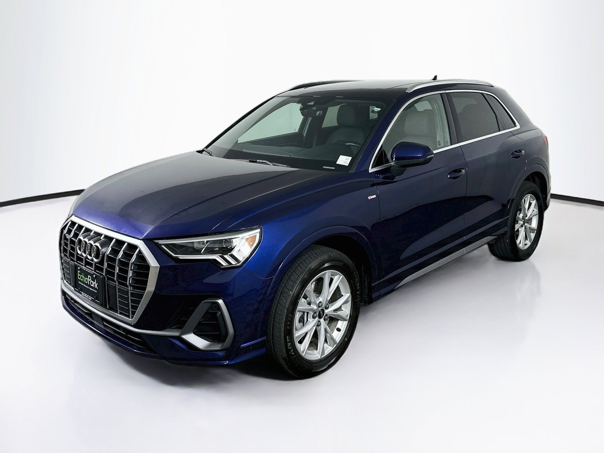 Used 2025 Audi Q3 2.0T Premium AWD/4WD image 3