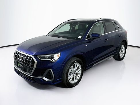 Used 2025 Audi Q3 2.0T Premium AWD/4WD image 3
