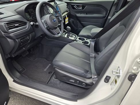 Used 2025 Subaru Forester Limited AWD/4WD image 12