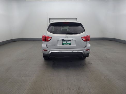 Used 2019 Nissan Pathfinder S AWD/4WD image 6