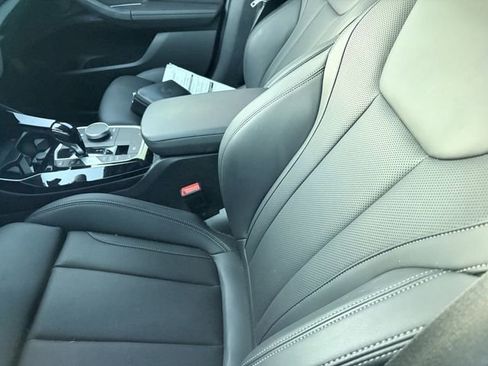 Used 2024 BMW X3 sDrive30i w/ Convenience Package RWD image 5