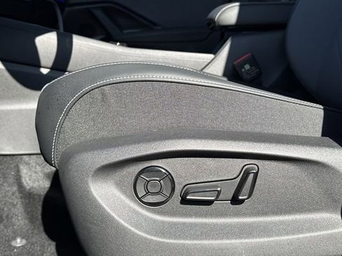 New 2026 Volkswagen Tiguan SE AWD/4WD image 12