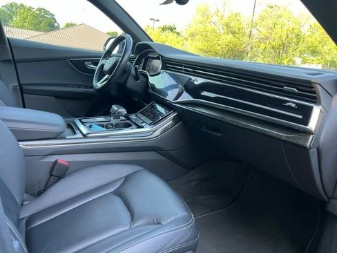 Used 2019 Audi Q8 Premium w/ Convenience Package AWD/4WD image 22