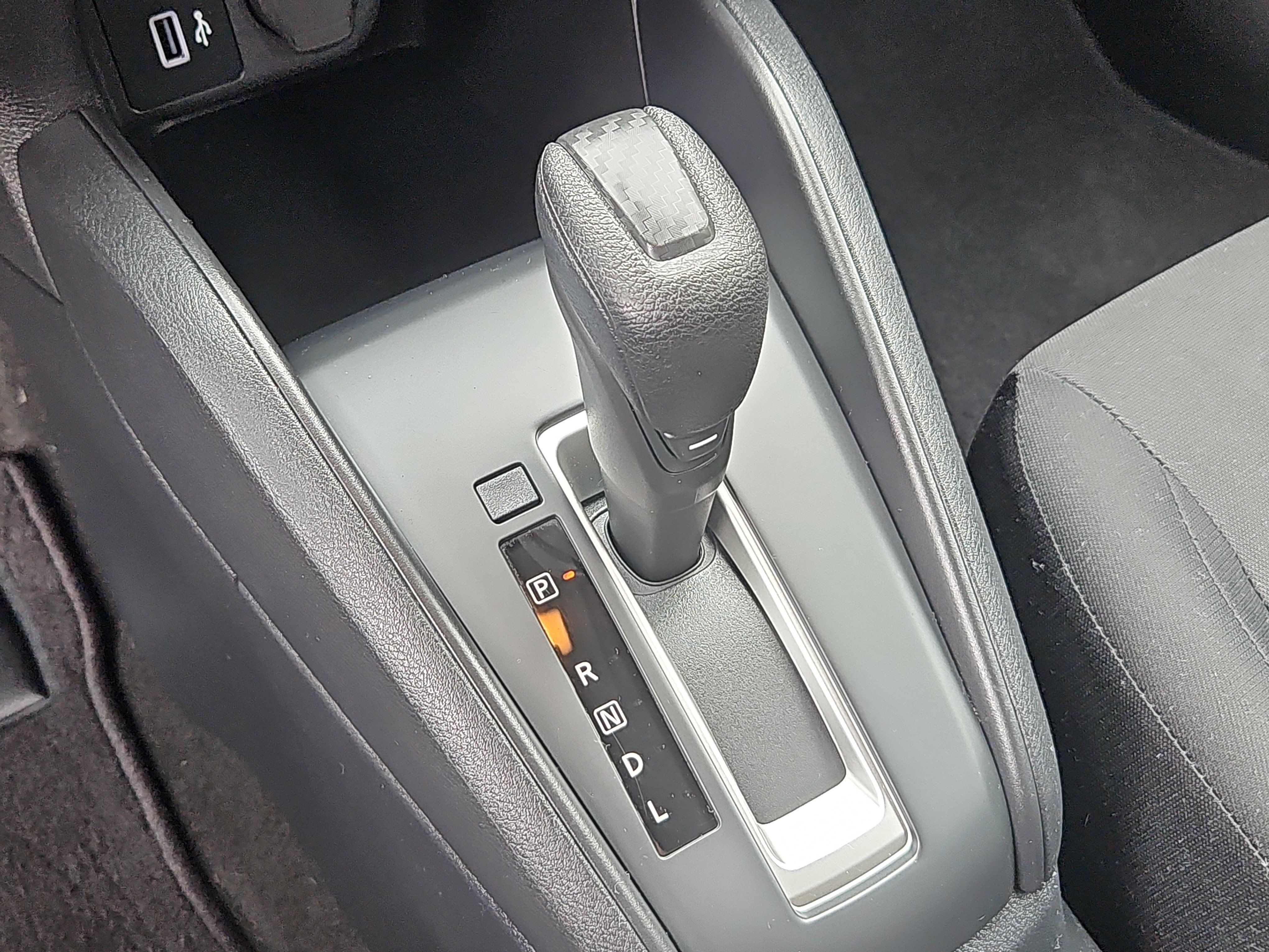 Used 2022 Nissan Versa S FWD image 14