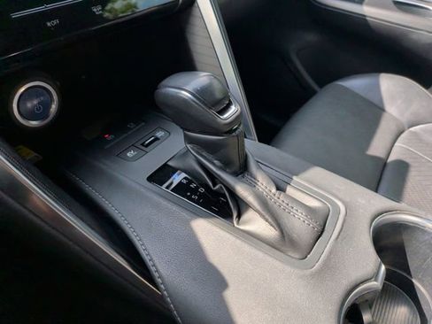 Used 2021 Toyota Venza Limited w/ Advanced Technology Package AWD/4WD image 27