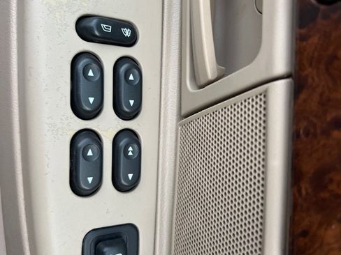 Used 2004 Mercury Grand Marquis LS image 24