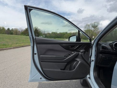 Used 2020 Subaru Crosstrek 2.0i Premium image 16