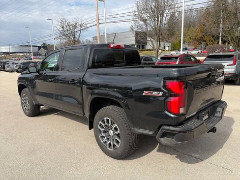 Used 2023 Chevrolet Colorado Z71 w/ Z71 Convenience Package 2 image 2