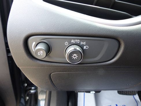 Used 2021 Chevrolet Malibu RS FWD image 23