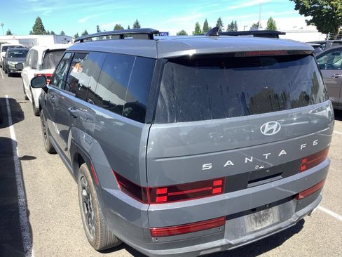 Used 2025 Hyundai Santa Fe SEL AWD/4WD image 3