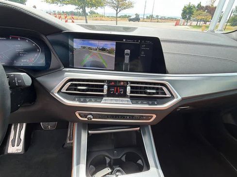 Used 2022 BMW X5 M50i w/ Executive Package AWD/4WD image 22