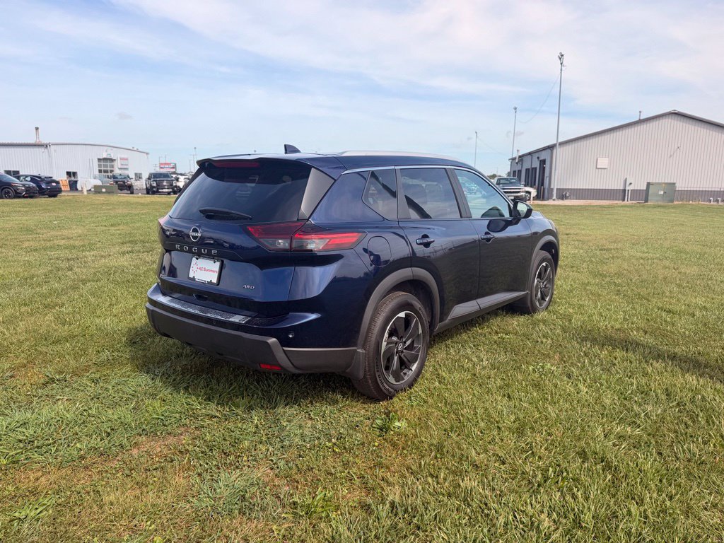 Certified 2026 Nissan Rogue SV w/ SV Premium Package AWD/4WD image 5