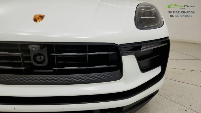 Used 2024 Porsche Macan w/ Premium Plus Package AWD/4WD image 27